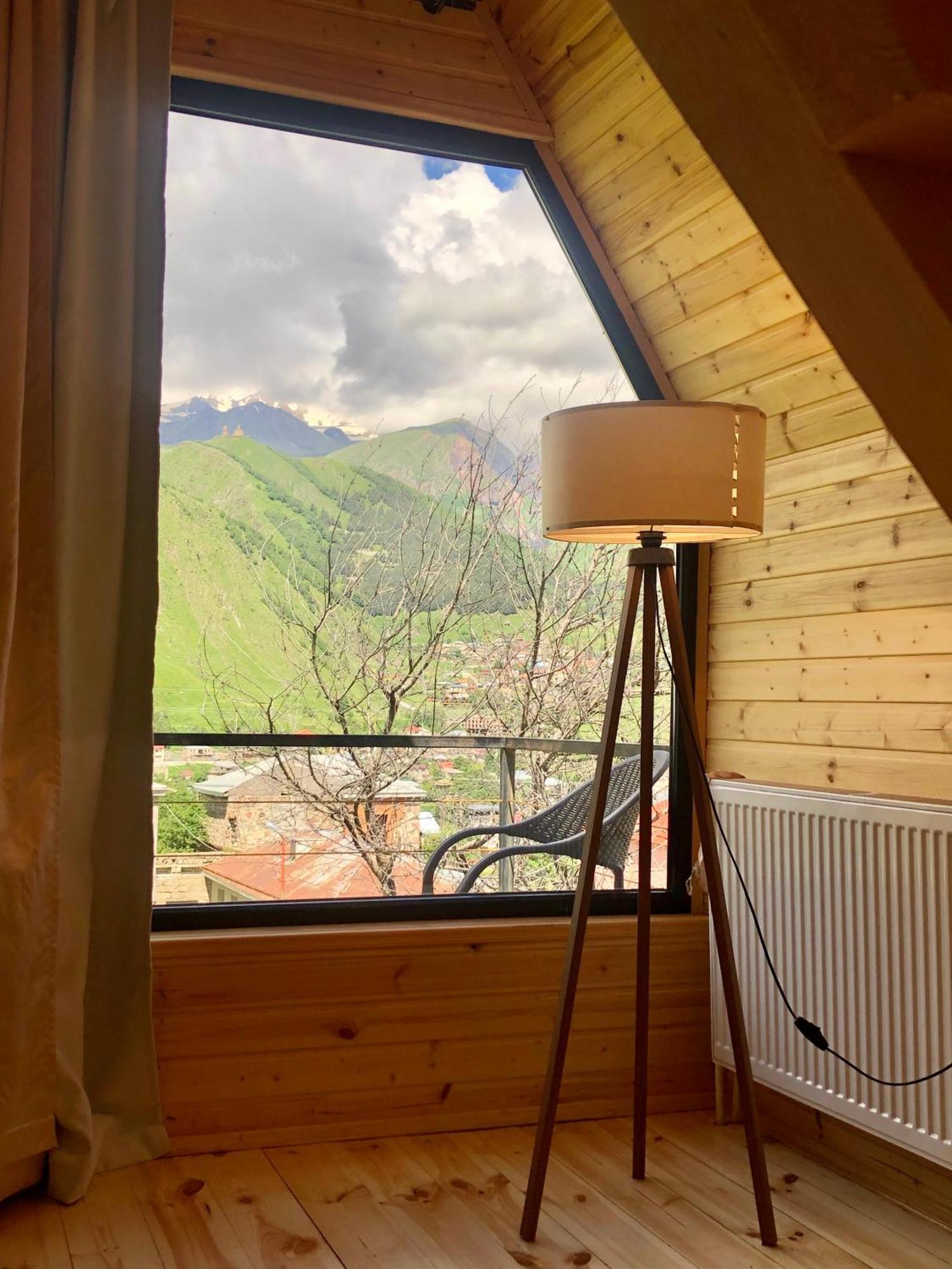 Ska Cottage Kazbegi Ngoại thất bức ảnh